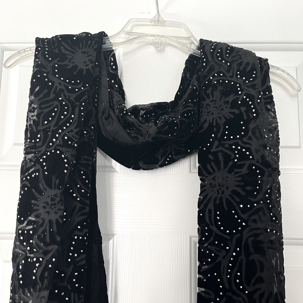 Beautiful Black Velvety Scarf with Sparkles NWT
